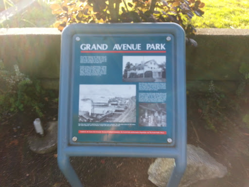 Grand Avenue Park  