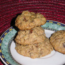 Hearty Oatmeal Cookies