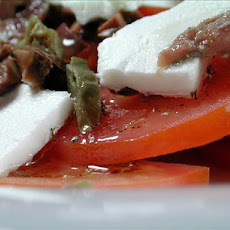 Domatosaláta Choriátiki (Greek Tomato Salad)