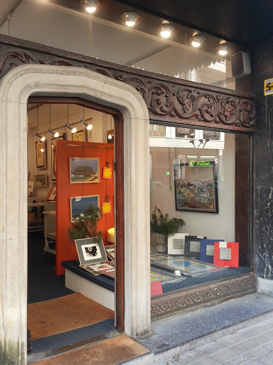 Galería De Arte En Urquijo