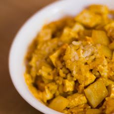 Thai Tofu Curry With Potatoes and Pineapple