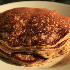Gluten-free Lofty Banana Pancakes with Cinnamon and Flax