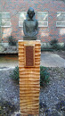 Shakespeare Garden Statue