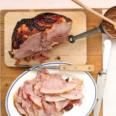Glazed Ham with Apricot-Mustard Sauce