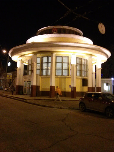 Станция метро Парк Культуры 