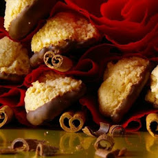 Cinnamon Amaretti