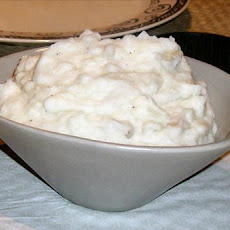 Mashed Yukon Gold Potatoes with Garlic