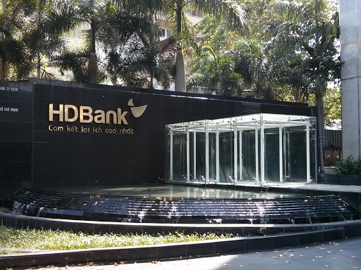 Hd Bank Fountain