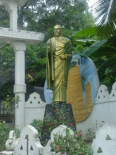 Anagarika Darmapata Statue