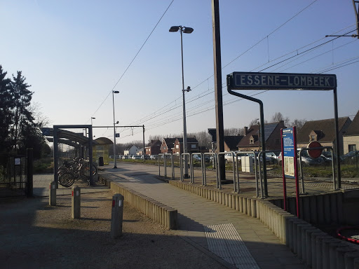Station Essene-Lombeek