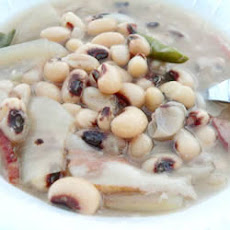 Slow Cooker Spicy Black-Eyed Peas