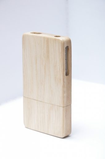 Fundas de móvil hecha a mano en madera