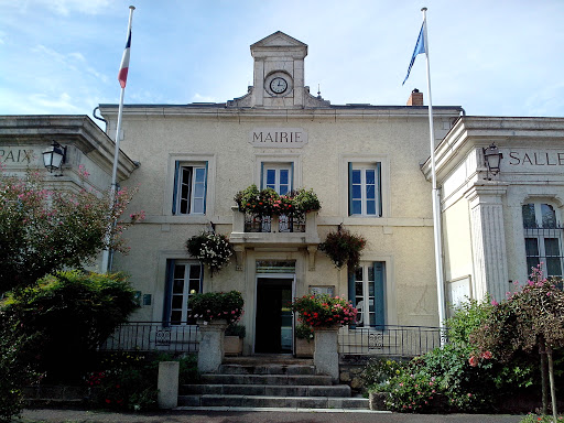 Mairie De St Astier