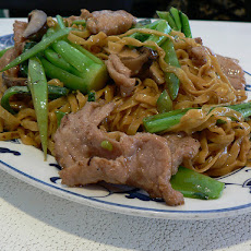 Spicy Pork Lo Mein