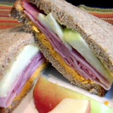 Cheddar - Apple & Ham Sandwich