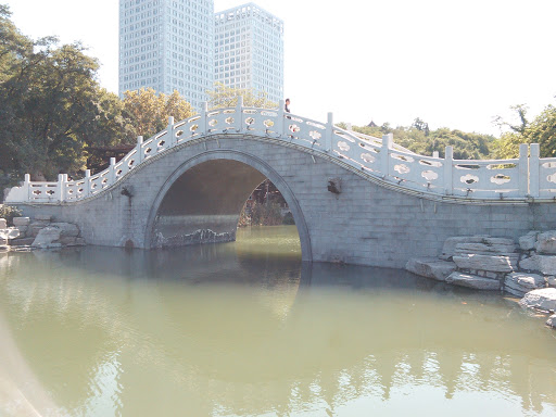 Bridge with Two Dragon Heads
