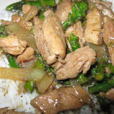 Spicy  Stir-Fried Pork, Asparagus, and Onions With Lemon Grass