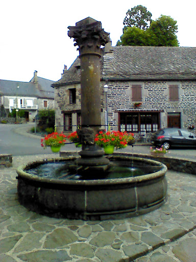 Fontaine De La Mairie Trizac