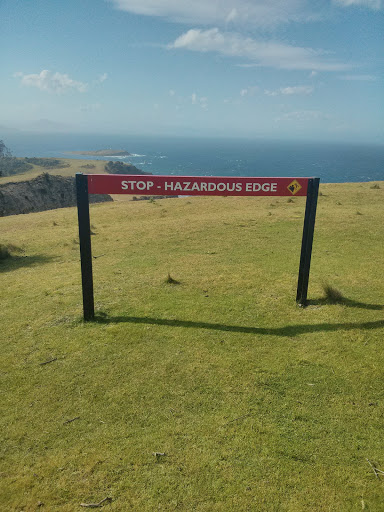 Hazardous Edge Sign Maria Island