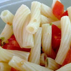 Pasta with Uncooked Tomato and Olive Sauce