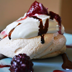 Meringue with Balsamic reduction and Greek Yogurt