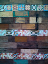 Mosaico Em Madeira E Azulejos