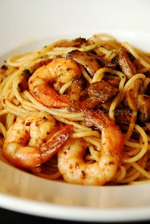 Spicy Aglio Olio Spaghetti With Shrimp Kitchen Creatures Malaysia Food Restaurant Reviews