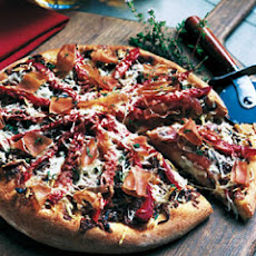Mozzarella and Prosciutto Pizza with Balsamic Onions