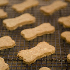 Izzy's Apple-Cheddar Dog Biscuits