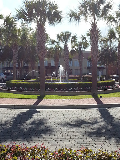 Roundabout Fountain at Town Center
