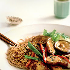 Stir-Fried Chicken with Noodles