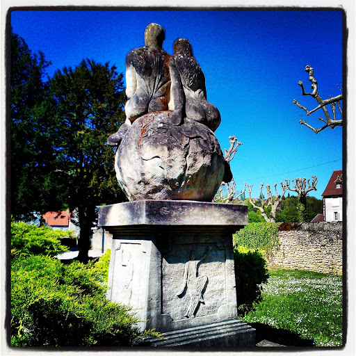 Montignac - Monument