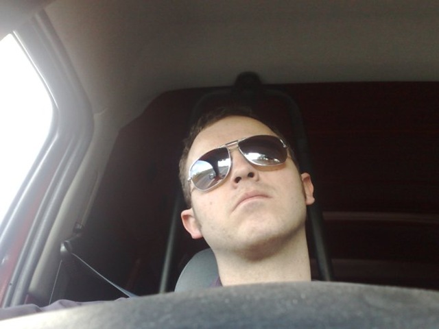 [Driving Man[5].jpg]