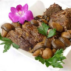 Mushroom Slow Cooker Roast Beef