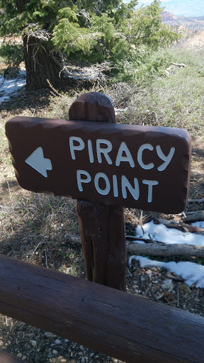 Piracy Point Trail