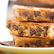 Chocolate Chip Peanut Butter Blondies
