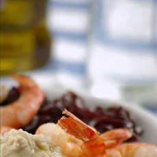 Prawns, Bean Purée and Onions in Red Wine