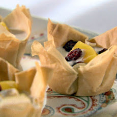 Spiced Peaches and Cranberries in Phyllo Cups