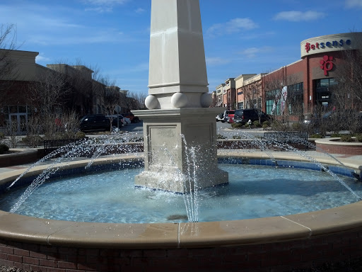 Fountain at Jefferson Village