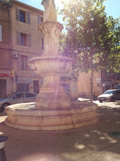 Fontaines Des Dames