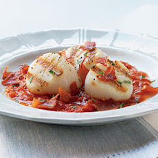 Seared Scallops with Prosciutto Bits