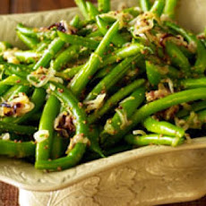 Green Beans with Hazelnuts and Lemon