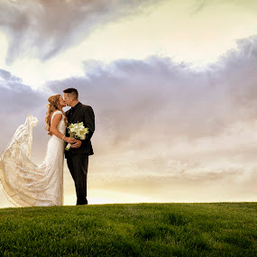 Natalie and Lincoln by Cesar Palima - Wedding Bride & Groom