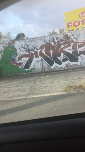 Hungry Slimer Grafitti