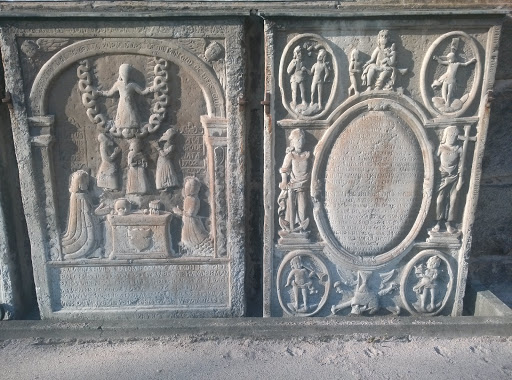 Old Encarvings