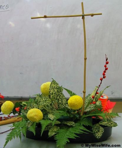Bamboo, foliages and primary flowers Bamboo, foliages and primary flowers