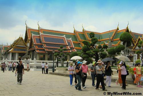 The Maha Phra Monthian Group The Maha Phra Monthian Group