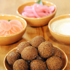 Falafel with Tahini Sauce