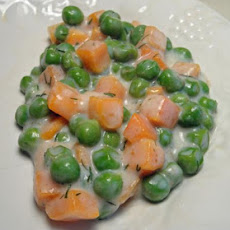 Comforting Creamed Peas and Carrots