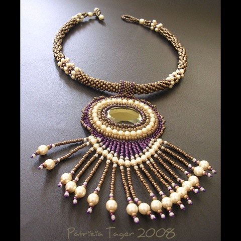 [purple-green-pearl neck 01a copy[5].jpg]